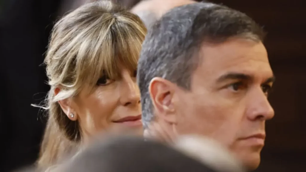 Moncloa intensifica su ofensiva contra el juez Peinado