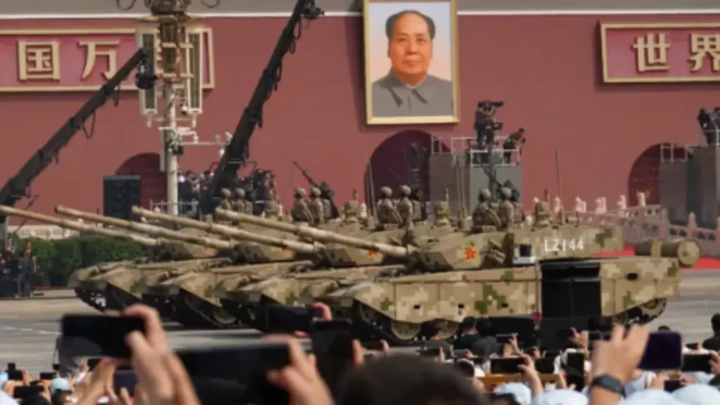 China exhibe armas avanzadas 