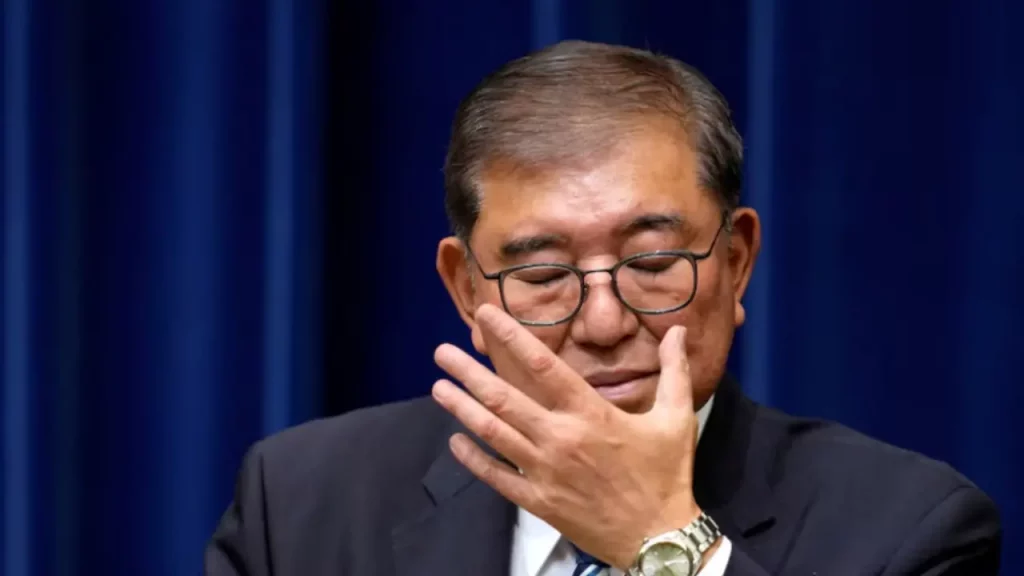 Japón se tambalea renuncia el primer ministro Ishiba