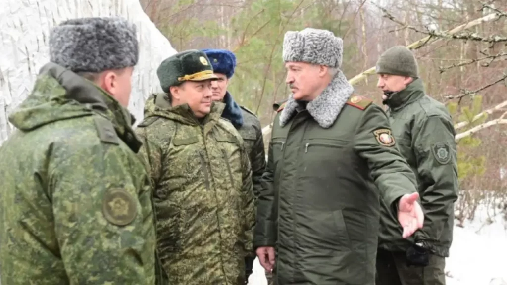 Putin despliega 30.000 soldados en la frontera con Polonia