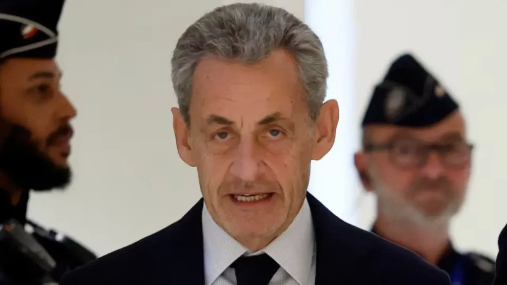 Sarkozy condenado a 5 años de cárcel