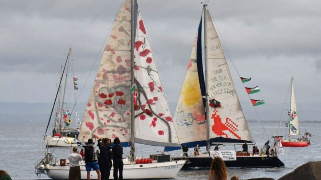 Italia retira su fragata de la Flotilla Global Sumud rumbo a Gaza; Meloni insta a activistas italianos a regresar ante la amenaza de intervención israelí.