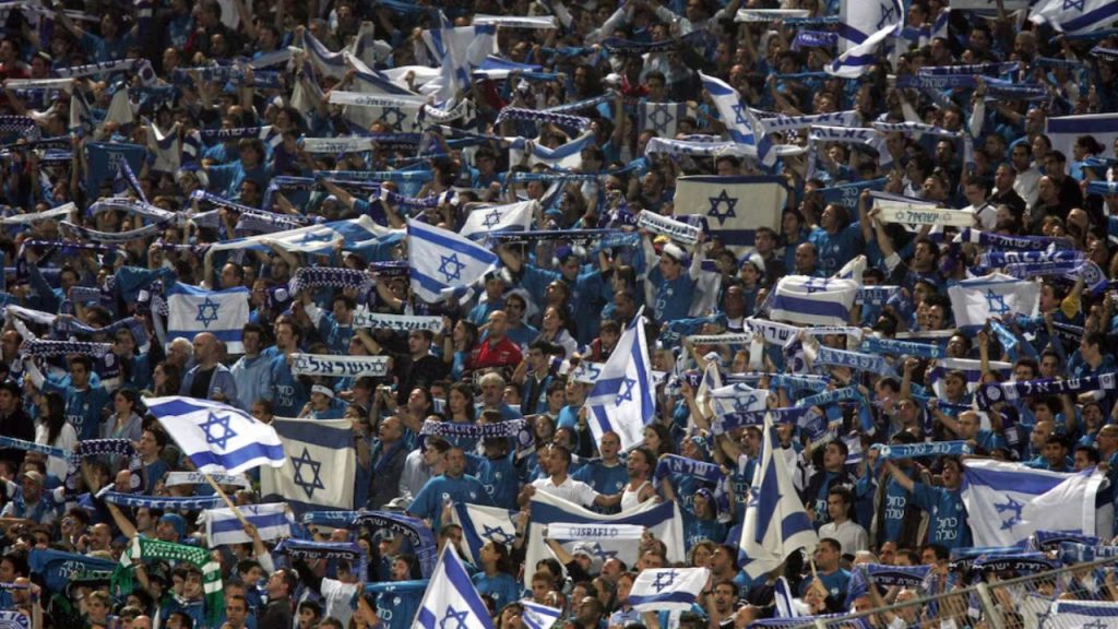 ¿Por qué Israel juega en la UEFA si no es europeo? Su ingreso en 1994 respondió a presiones políticas tras su expulsión de Asia. Un dilema que mezcla deporte, geopolítica y seguridad en el fútbol internacional.