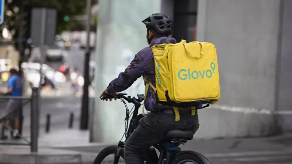 Glovo repartirá con robots y esquivará la Ley Rider de Yolanda Díaz