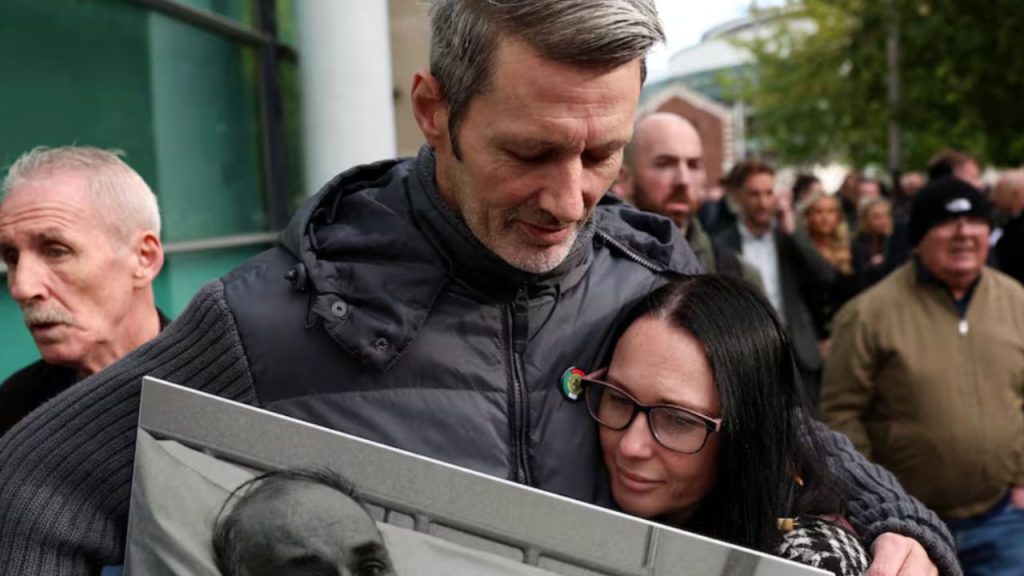 Irlanda del Norte absuelve al “Soldado F” por el Domingo Sangriento, reavivando tensiones y críticas por la falta de justicia para las víctimas de 1972.