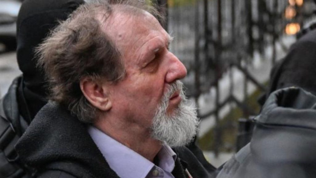 Juraj Cintula es condenado a 21 años por el atentado contra el primer ministro eslovaco Robert Fico, generando debate sobre justicia y seguridad política.