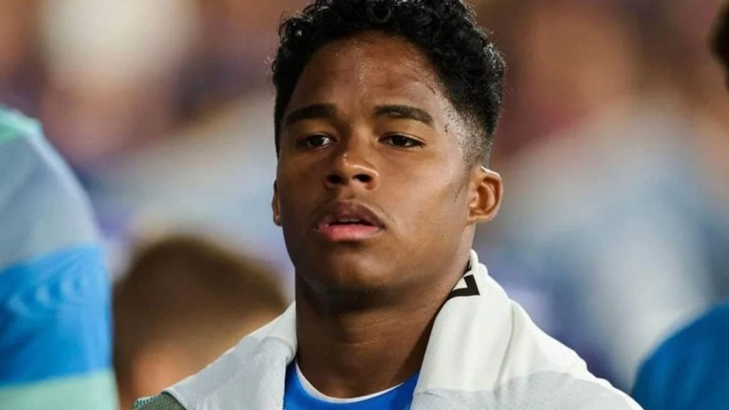 Endrick del Real Madrid impone estrictas condiciones para su cesión en enero, exigiendo jugar en grandes ligas y equipos competitivos europeos.