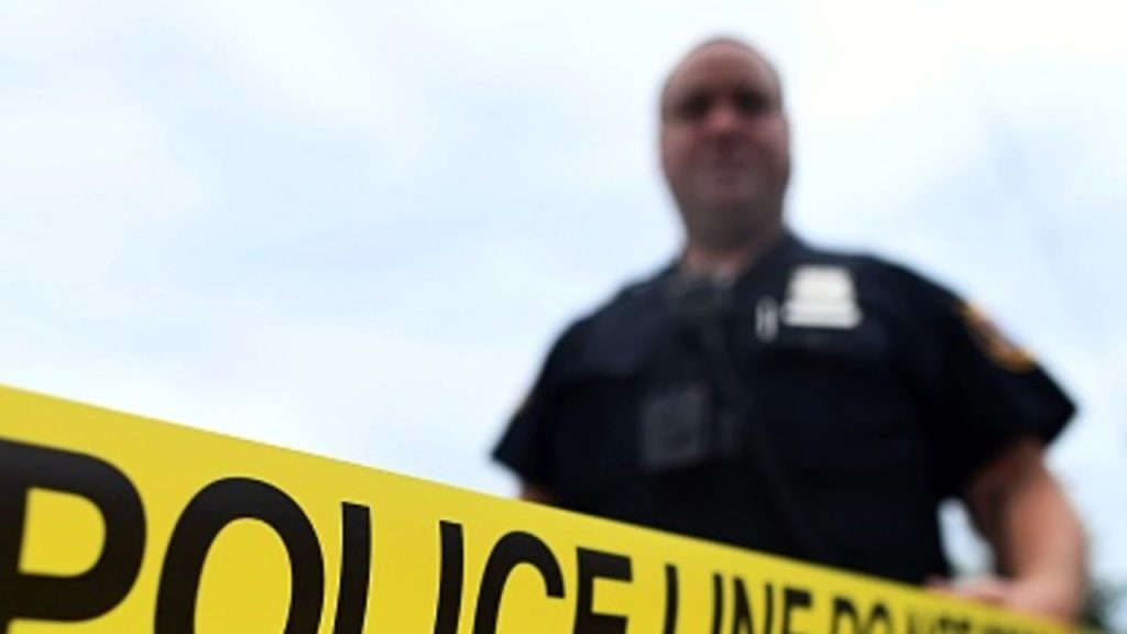 Cuatro heridos en ataque a sinagoga en Mánchester. La Policía neutralizó al agresor y crece la preocupación por la seguridad de comunidades vulnerables.