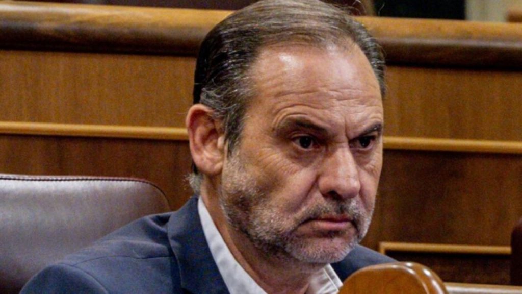 José Luis Ábalos y su exasesor Koldo García han sido citados por el Tribunal Supremo los días 15 y 16 de octubre, tras un informe de la UCO que investiga posibles vínculos de corrupción y irregularidades financieras.
