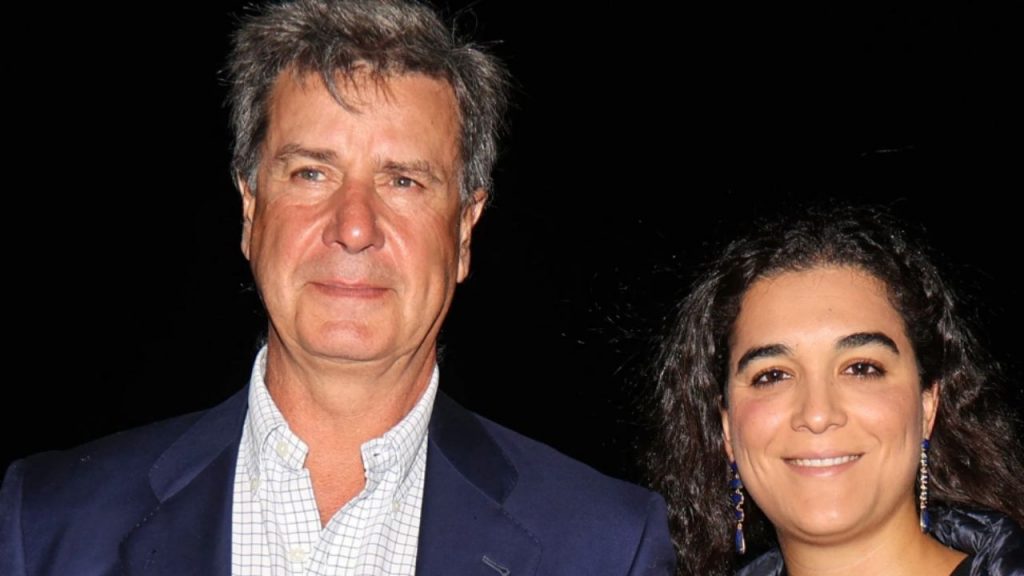 Cayetano Martínez de Irujo se casa en Sevilla con Bárbara Mirjan: invitados famosos, ausencias familiares y detalles de una boda llena de sorpresas.