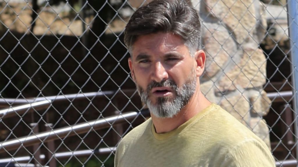 Belén Esteban y Toño Sanchís se enfrentan en juicio. La Fiscalía pide 3 años y medio de cárcel al exrepresentante por apropiación indebida.