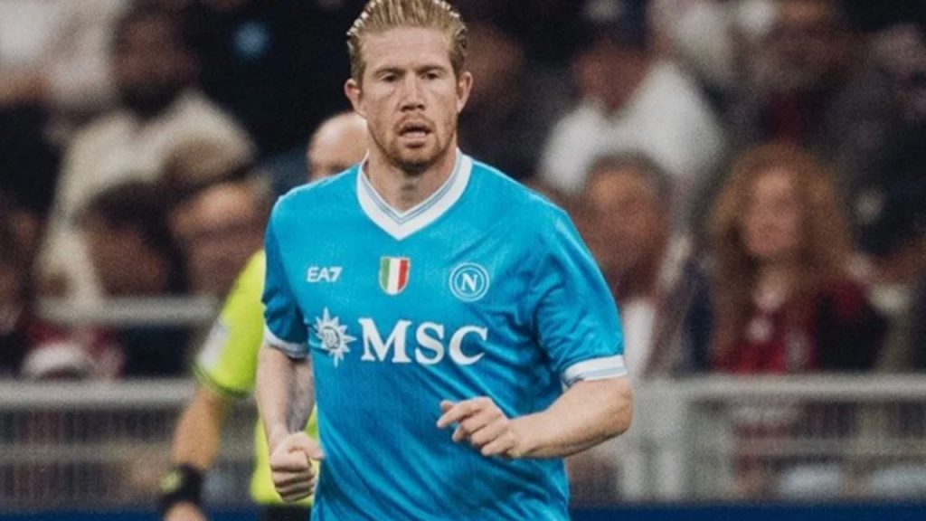 Kevin De Bruyne niega cualquier conflicto con Conte tras el triunfo del Nápoles y destaca su compromiso, ambición y liderazgo en Champions.