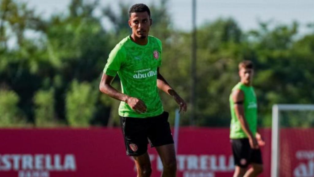 Ounahi vuelve tras su lesión y refuerza al Girona ante el Oviedo. Míchel recupera piezas clave mientras el club sigue sufriendo por su corta plantilla.