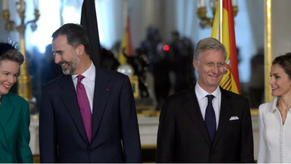 Los Reyes Felipe y Letizia inauguraron Europalia en Bruselas, un festival dedicado a Goya que celebra la cultura española con más de 170 artistas, aunque genera debate entre arte, política y proyección internacional.