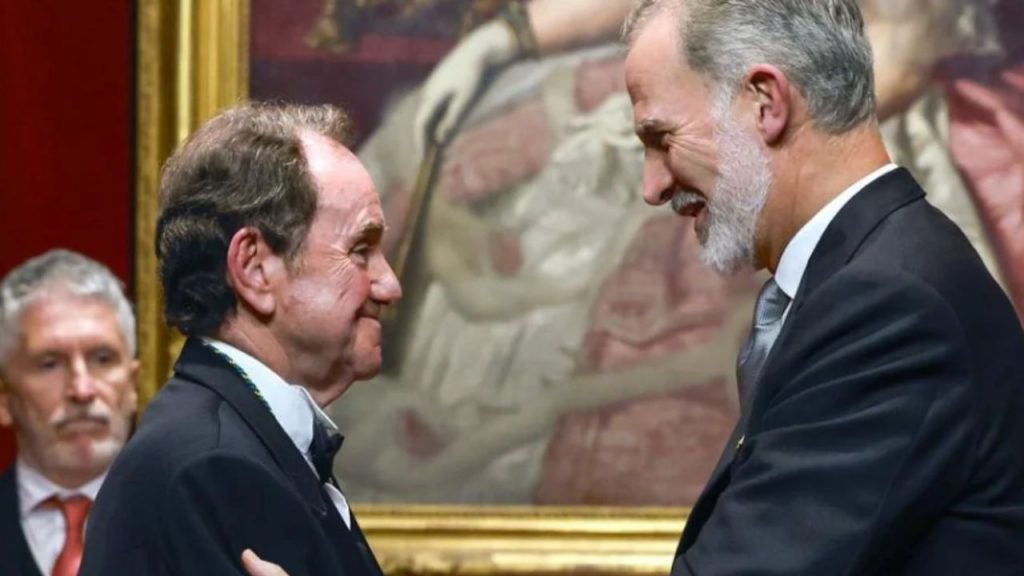 Jaime Alfonsín propone reformar la Constitución para proteger la Corona y fortalecer el Estado de Derecho, aunque admite que hoy sería difícil lograr consenso.