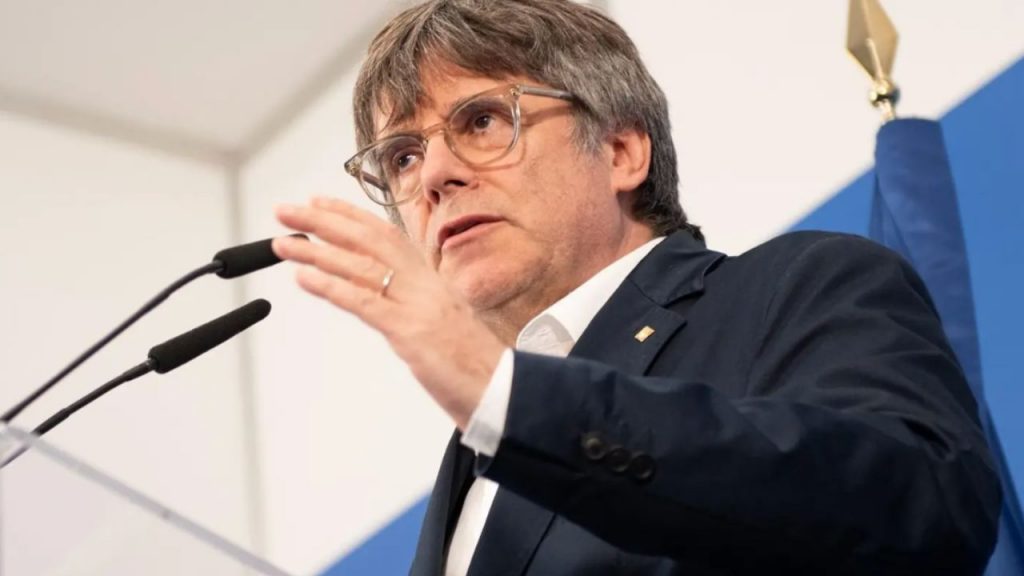 Junts debate si retirar su apoyo a Sánchez y plantea una consulta a la militancia en plena tensión por los compromisos pendientes del acuerdo de investidura.