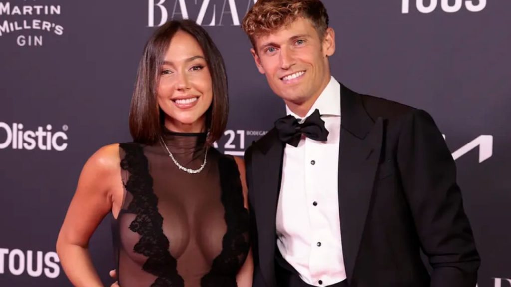 Paddy Noarbe, esposa de Marcos Llorente, combina bienestar y polémica con sus hábitos saludables, del grounding al café con mantequilla.