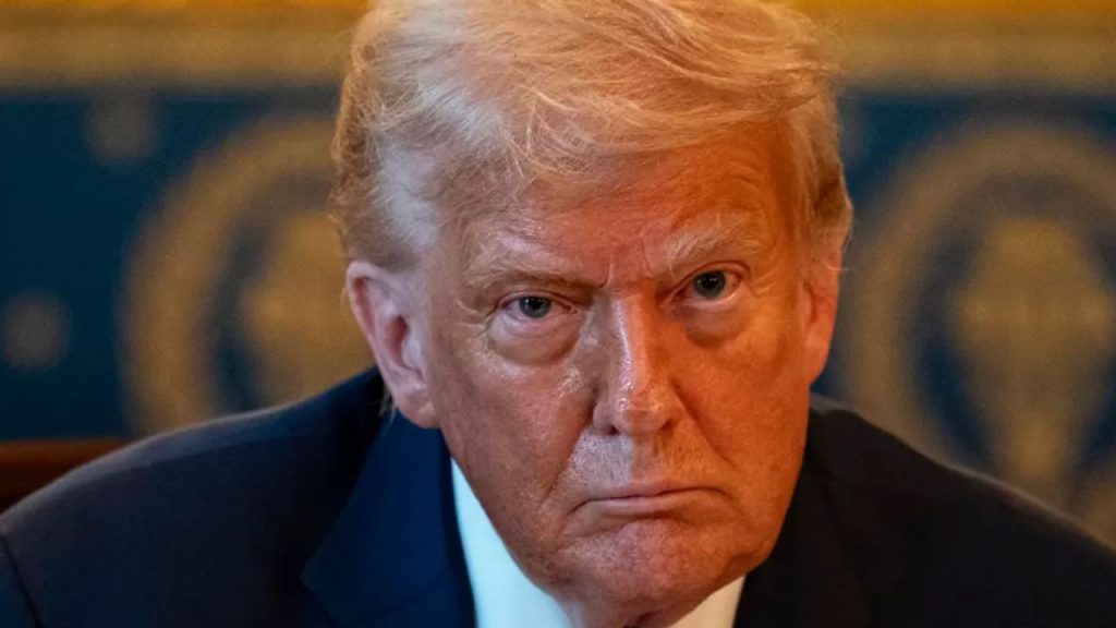 Trump ordena reanudar pruebas nucleares en EE.UU. tras 33 años, alegando respuesta a Rusia y China. La decisión genera alarma internacional.