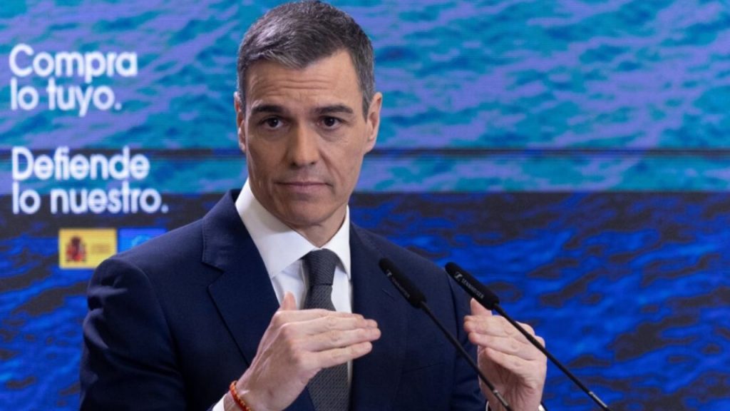 España reafirma su apoyo militar a Ucrania ante Rusia, una postura que divide a la opinión pública entre deber moral y riesgos para la estabilidad nacional.