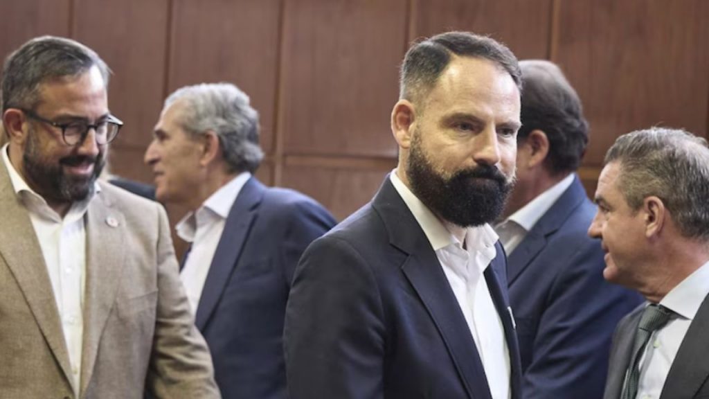 El Senado cita a los gerentes del PSOE por pagos en efectivo a Ábalos y Koldo en el caso Koldo, mientras crecen las presiones por transparencia en Ferraz.