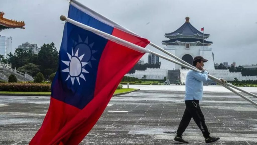 China urge a EE.UU. a rechazar la independencia de Taiwán y advierte que la reunificación es una tendencia histórica irreversible.