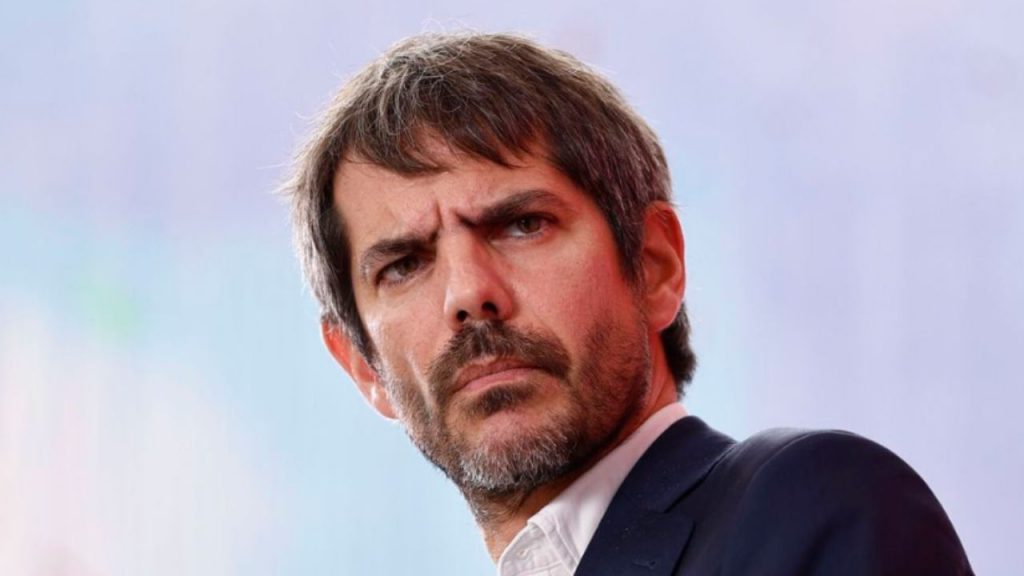 El Gobierno inicia el proceso judicial para disolver la Fundación Franco, alegando apología del franquismo y generando gran polémica política.