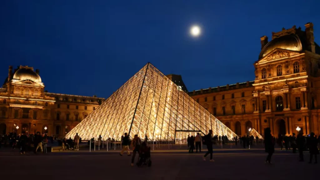 El robo del siglo en el Louvre