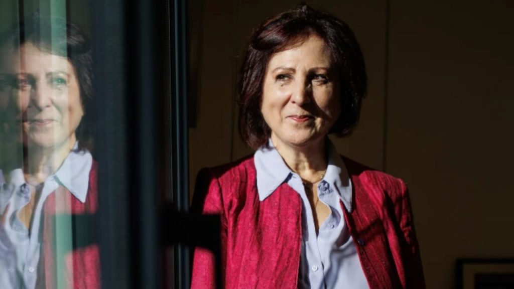 El Gobierno nombra a Teresa Peramato nueva fiscal general tras la dimisión de García Ortiz, una elección que aviva el debate político y judicial en España.