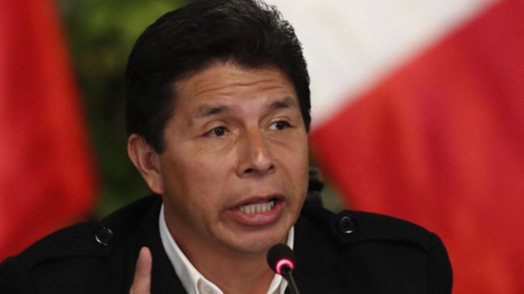 Pedro Castillo es condenado a 11 años por su intento de golpe de Estado en 2022, un fallo que agrava la crisis política y las tensiones diplomáticas en Perú.