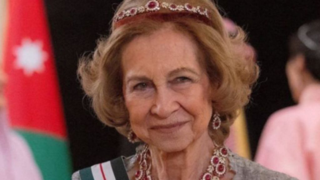 Los cumpleaños de Leonor y la reina Sofía pasan en silencio, generando críticas sobre la comunicación de la Casa Real y su conexión con el público.