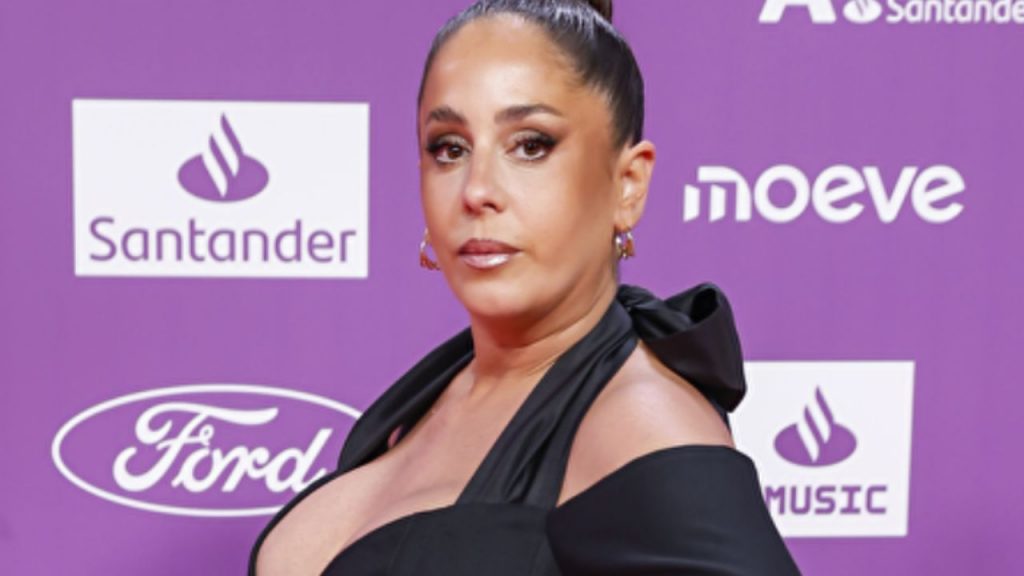 La rodilla lesionada de Anabel Pantoja amenaza su continuidad en Bailando con las Estrellas antes de la semifinal, generando máxima incertidumbre.