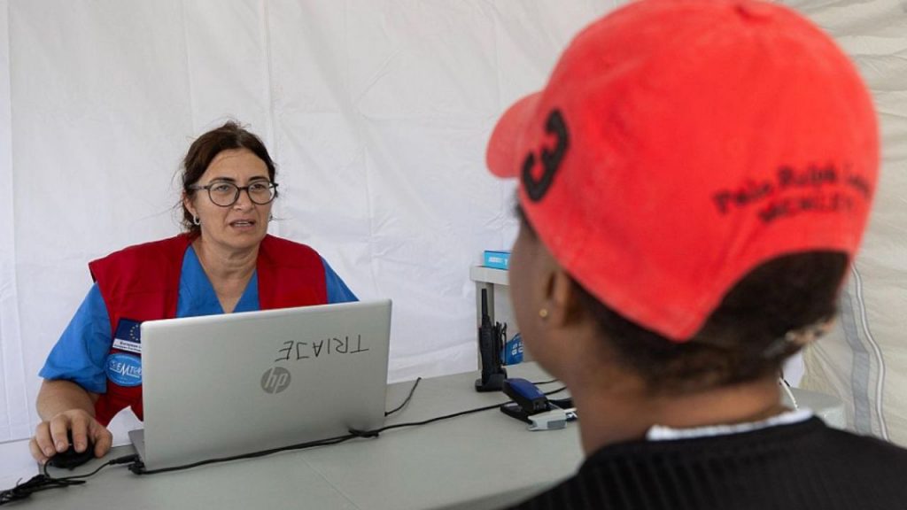 Las mujeres en la UE siguen ganando un 12% menos que los hombres y trabajan "gratis" hasta 2025 por la persistente brecha salarial de género.