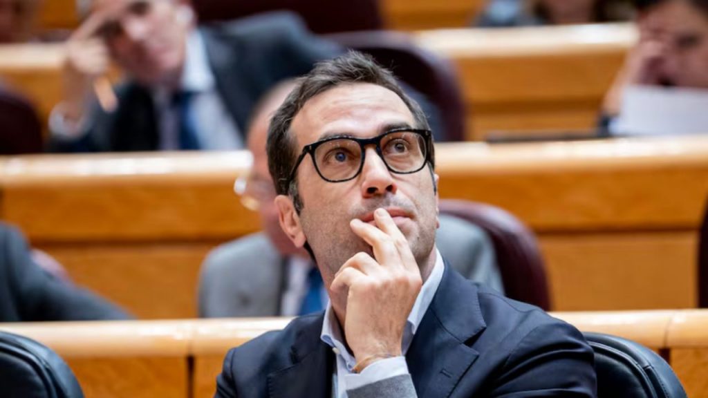 El Gobierno prevé crecer más del 2% hasta 2028 y reducir el paro al 9%, con un mayor techo de gasto y un plan económico centrado en frenar la pobreza.