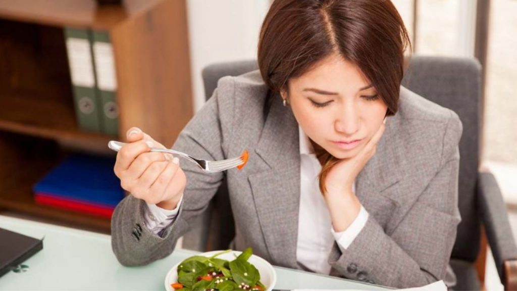 El Supremo determina que la pausa de comida es trabajo si no hay desconexión real, reforzando derechos laborales y frenando abusos empresariales.
