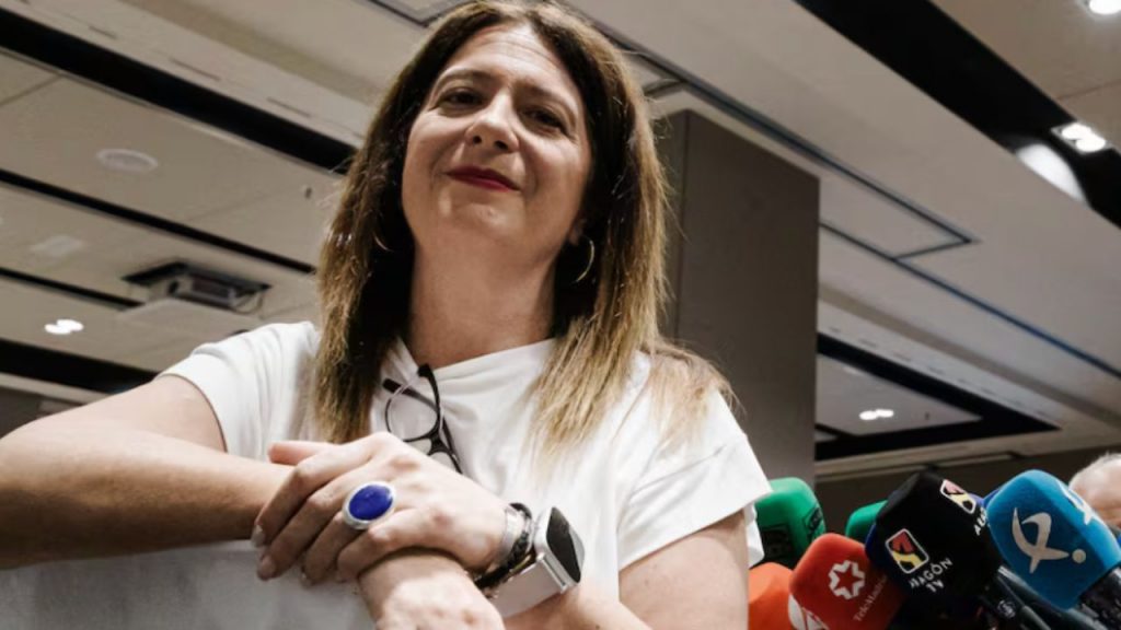 Leire Díez, ex del PSOE, afronta acusaciones de cohecho y tráfico de influencias en una trama que buscó frenar investigaciones de la UCO y Anticorrupción.