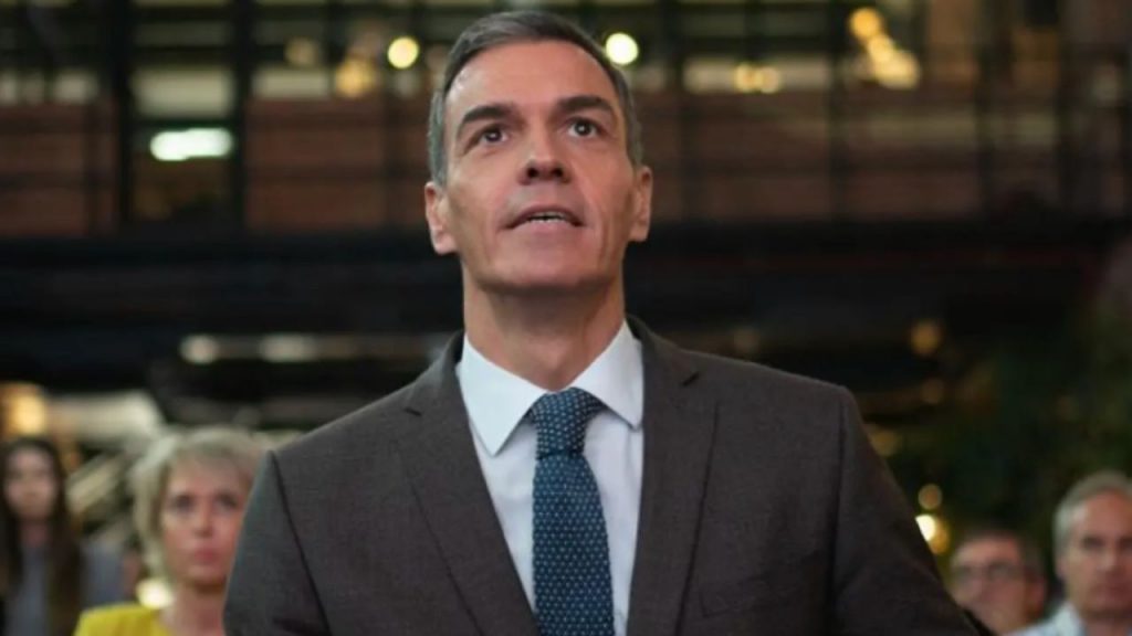 Pedro Sánchez afronta una sesión clave en el Congreso marcada por acusaciones de corrupción y tensiones con Junts, mientras el PP y Vox presionan al ministro Torres por presuntas irregularidades en contratos sanitarios.