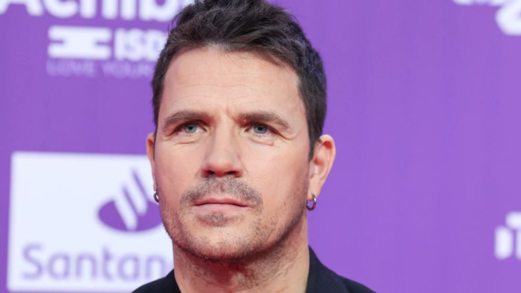 Dani Martín aclara la polémica surgida tras sus declaraciones en Los40 Music Awards 2025, defendiendo a Aitana y Rosalía y resaltando su talento y respeto hacia ambas artistas.