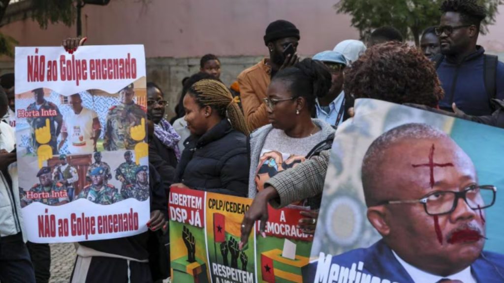 Golpe de Estado en Guinea Bissau: el Ejército toma el poder, prohíbe manifestaciones y refuerza el control en un país marcado por la inestabilidad política.