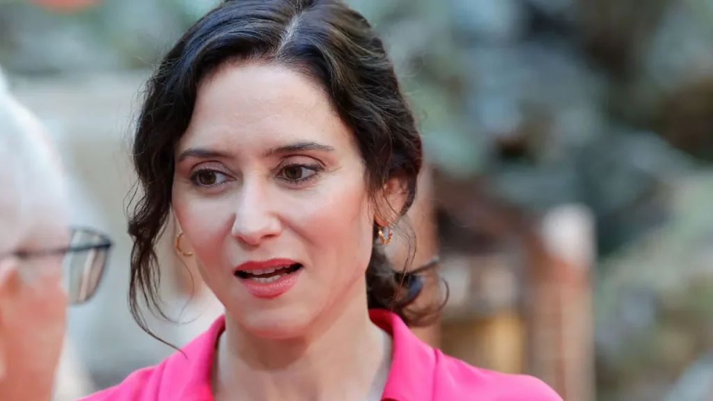 Ayuso defiende el Hospital de Torrejón