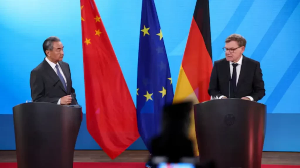 China acusa a Japón de amenaza militar