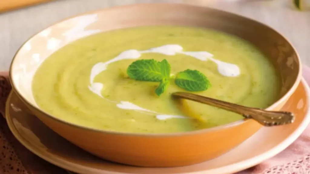 Crema Detox de Calabacín y Apio