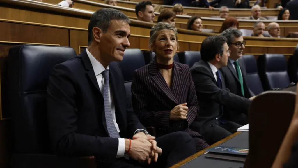 Sumar estalla contra Sánchez