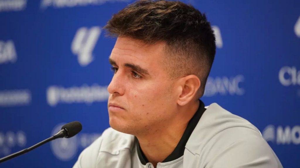 El Club Andorra mantiene a Carles Manso como técnico, apostando por continuidad y ahorro, entre estabilidad deportiva y prudencia económica.