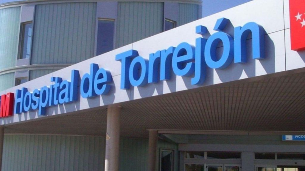 La Comunidad de Madrid rechaza las acusaciones sobre irregularidades en el Hospital de Torrejón y destaca sus buenos datos de listas de espera, satisfacción y control sanitario, reforzando auditorías tras la polémica.