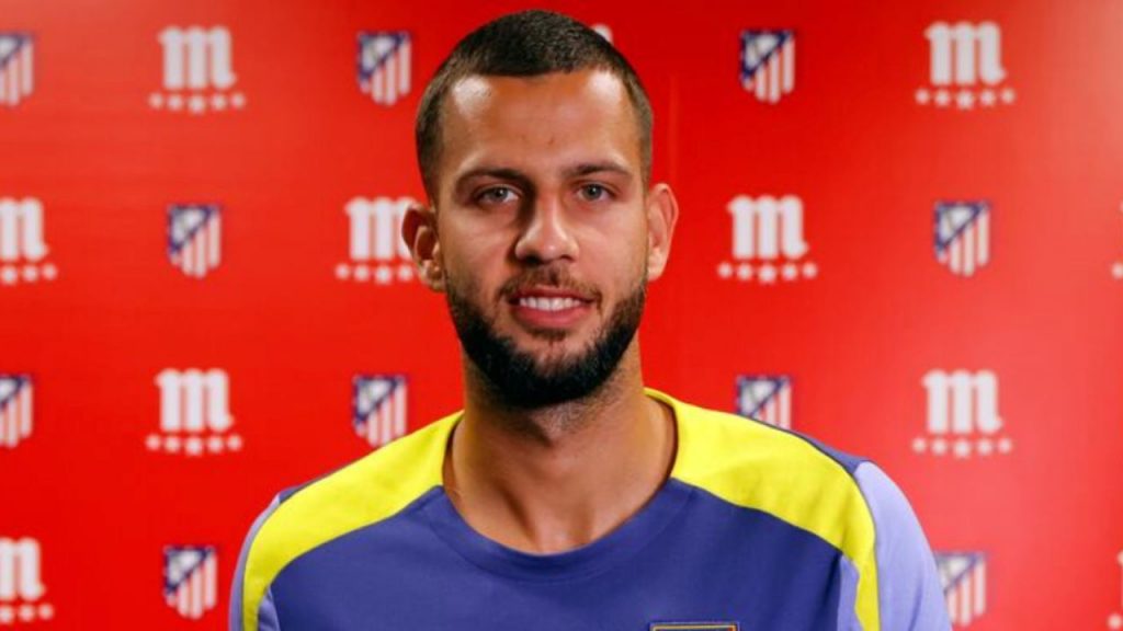 David Hancko se convierte en pieza clave del Atlético de Madrid ante el PSV en Eindhoven.