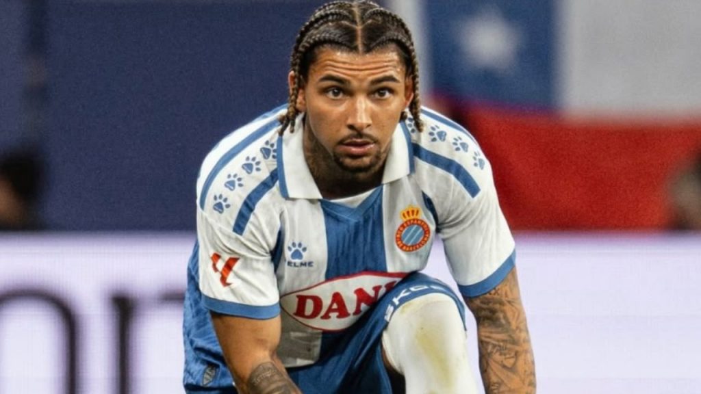 El Espanyol recurre la expulsión de Tyrhys Dolan tras una polémica segunda amarilla, aportando pruebas para evitar la sanción y denunciando decisiones arbitrales que afectan al rendimiento del equipo.