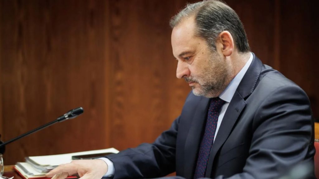 El Supremo permite investigar a Ábalos por presuntos amaños en obra pública vinculados al caso Koldo.