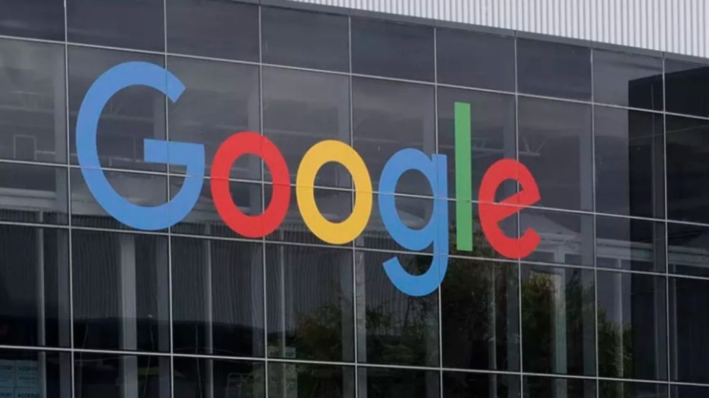 La UE abre una investigación a Google por usar contenido online para entrenar IA sin compensar a creadores, planteando riesgos de abuso de poder digital.