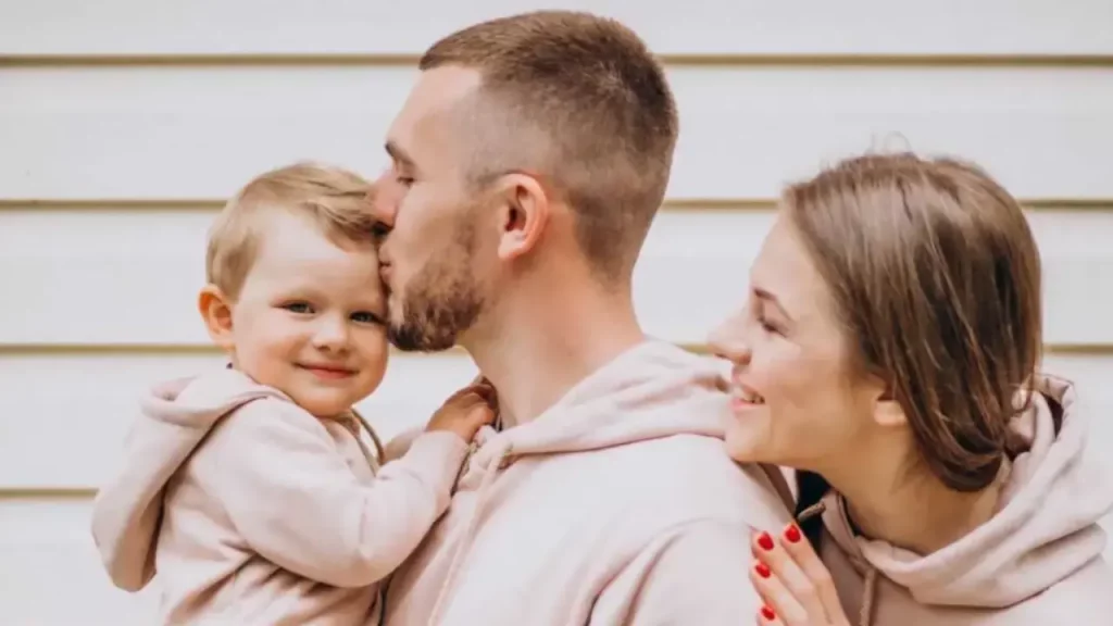 así pueden los autónomos solicitar la nueva baja por paternidad o maternidad