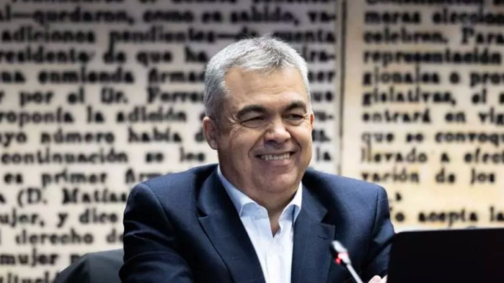 Santos Cerdán, exnúmero tres del PSOE, ha sido citado como investigado por falso testimonio ante la jueza de Madrid por sus declaraciones en la comisión del Caso Koldo, con comparecencia el 5 de febrero.